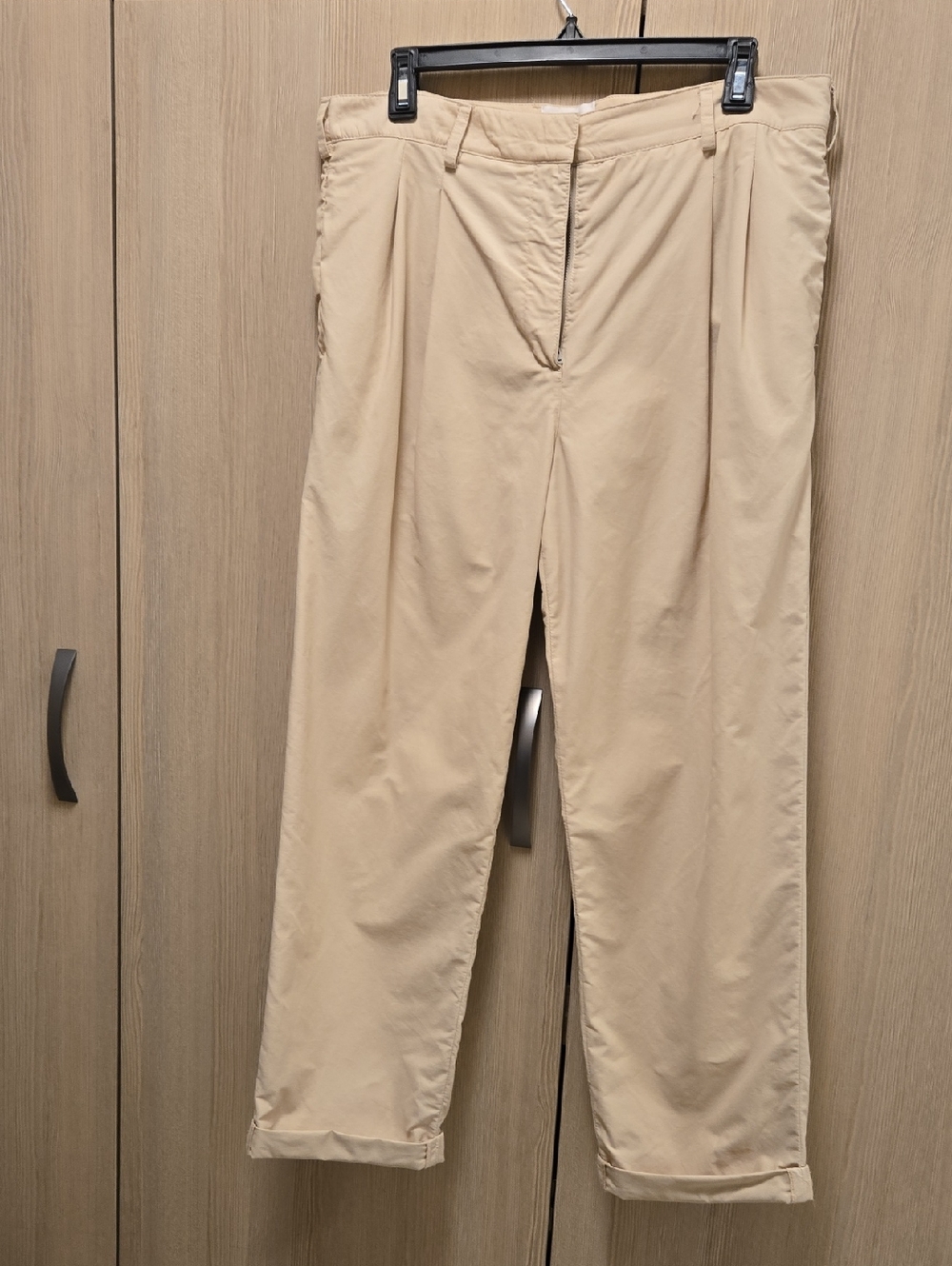 Women's Cropped Straight-Leg Trousers in Beige